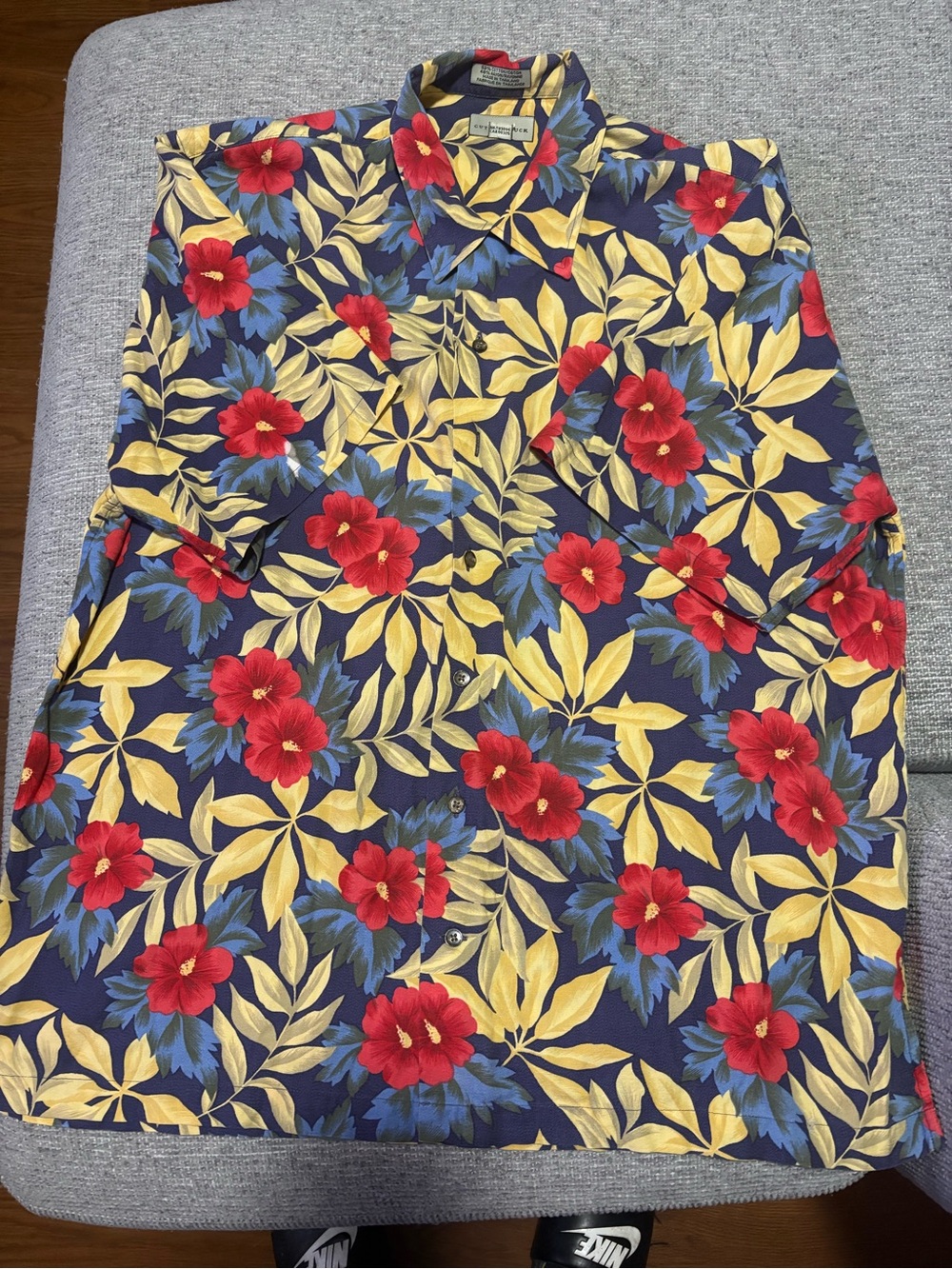 Cutter & Buck Men’s Button-Up Short Sleeve Shirt Floral Multicolor